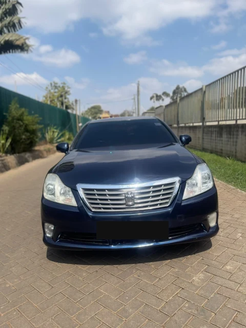 2012 TOYOTA C CROWN