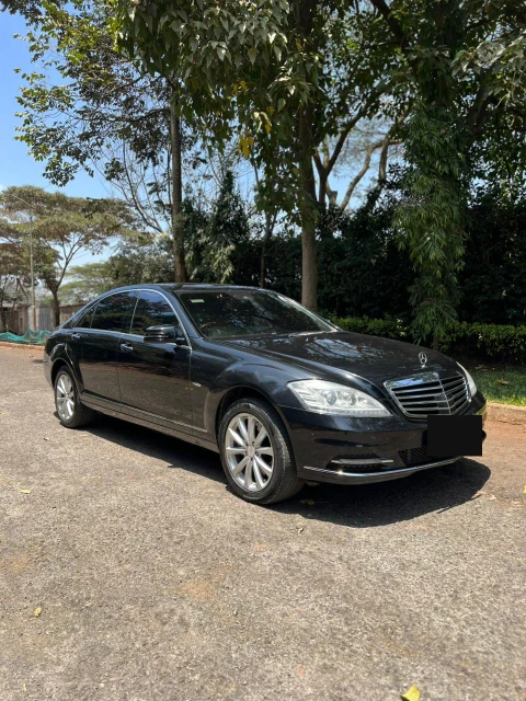  MERCEDES  BENZ S550