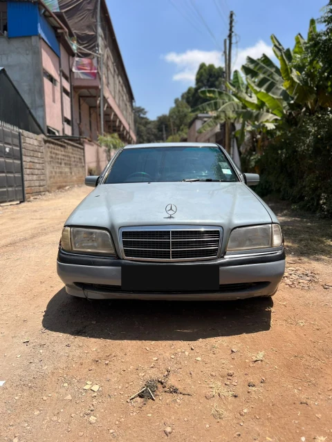  MERCEDESBENZ 
